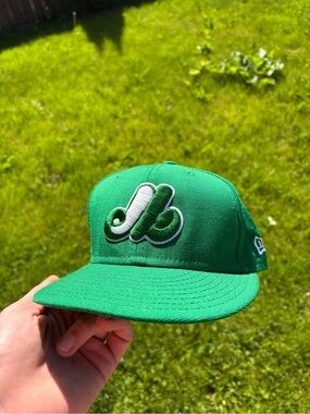 Montreal Expos Fitted Baseball Hat Cap with Embroidered Logo - New Era 7 1/4
